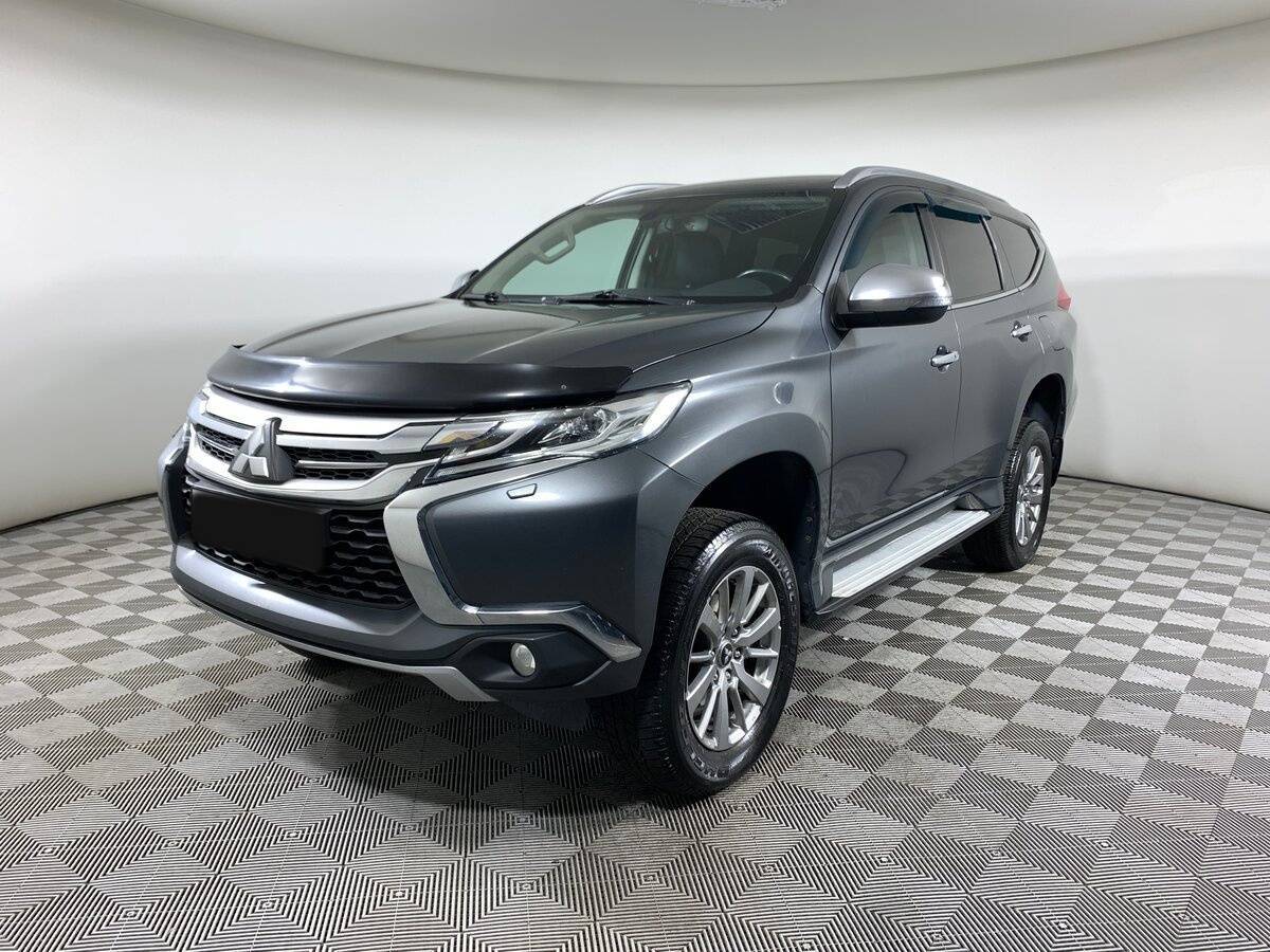 Mitsubishi Pajero Sport с пробегом — 2018 год. Фото: #0