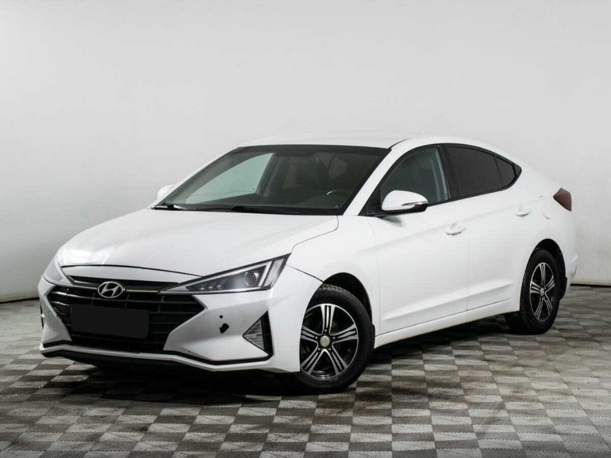 Hyundai Elantra с пробегом — 2019 год. Посмотреть фото