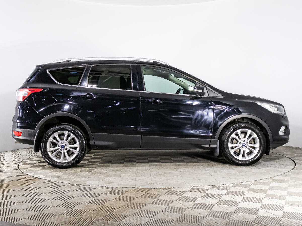 Ford Kuga с пробегом — 2017 год. Фото: #3