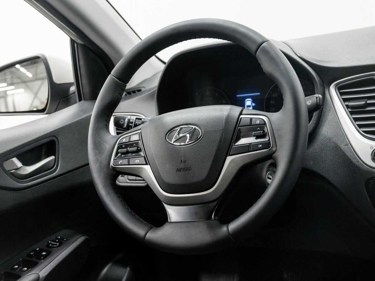 Hyundai Solaris с пробегом — 2018 год. Фото: #11