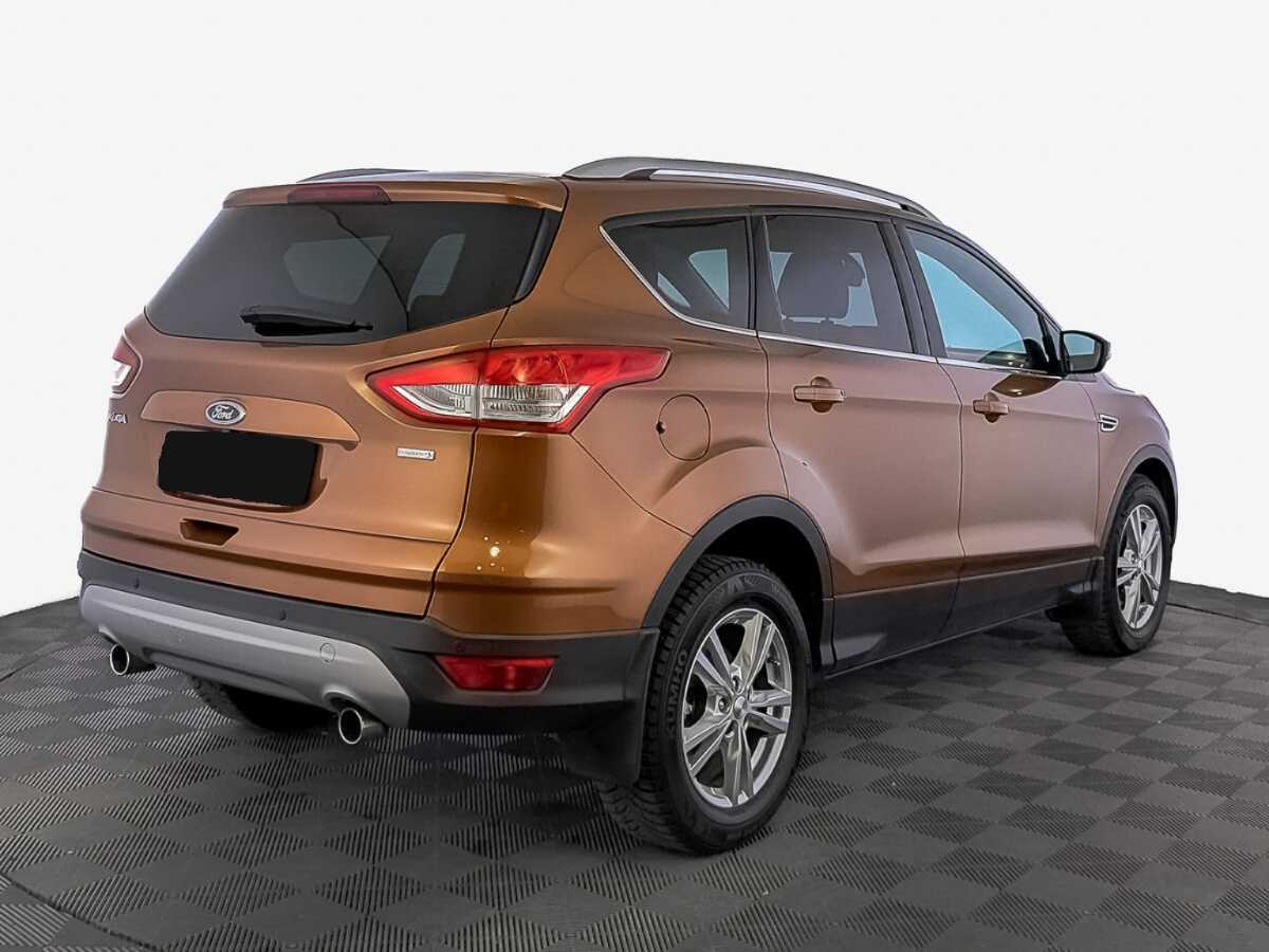 Ford Kuga с пробегом — 2014 год. Фото: #4