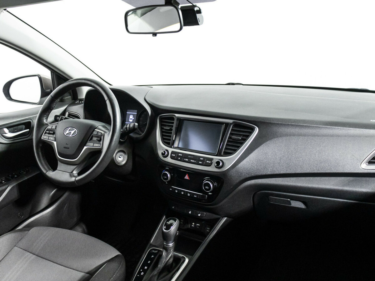 Hyundai Solaris с пробегом — 2018 год. Фото: #8