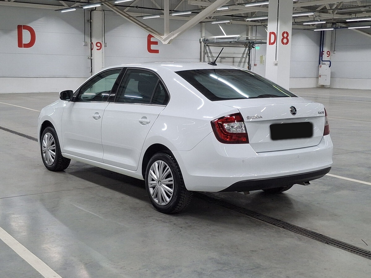 Skoda Rapid с пробегом — 2018 год. Фото: #6