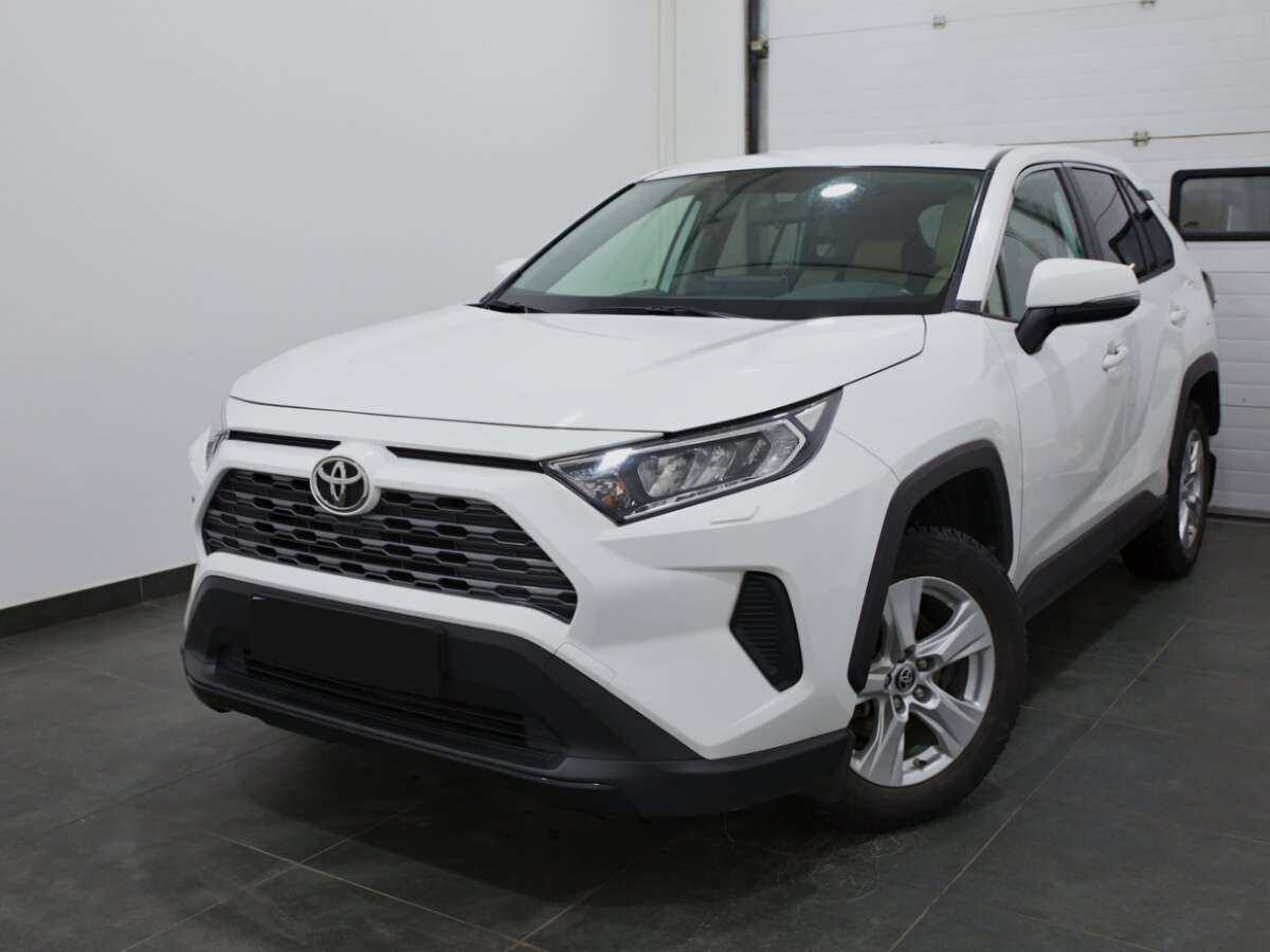 Toyota RAV4 с пробегом — 2020 год. Фото: #0
