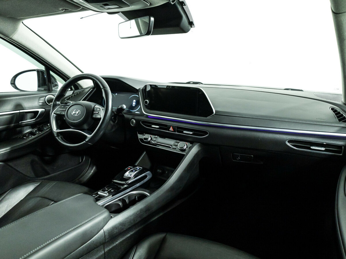 Hyundai Sonata с пробегом — 2021 год. Фото: #6