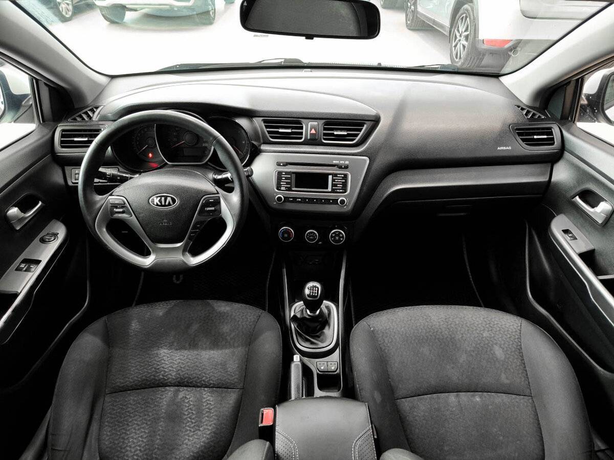 Kia Rio с пробегом — 2016 год. Фото: #13