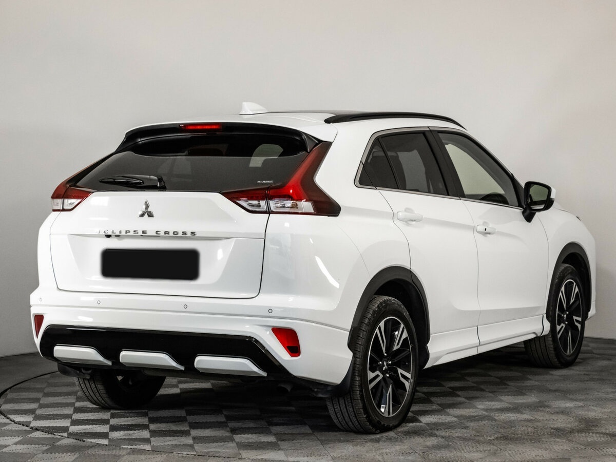 Mitsubishi Eclipse Cross с пробегом — 2022 год. Фото: #3