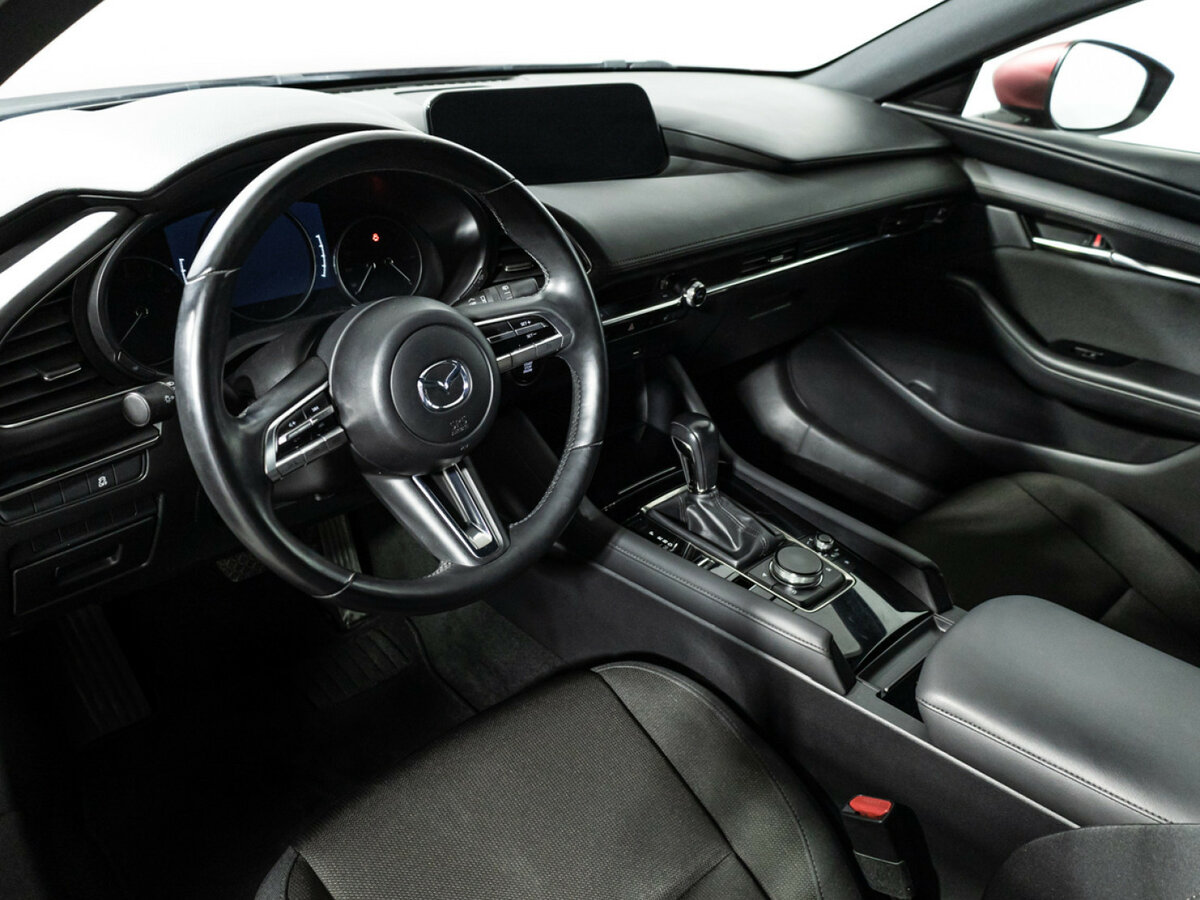 Mazda 3 с пробегом — 2019 год. Фото: #10