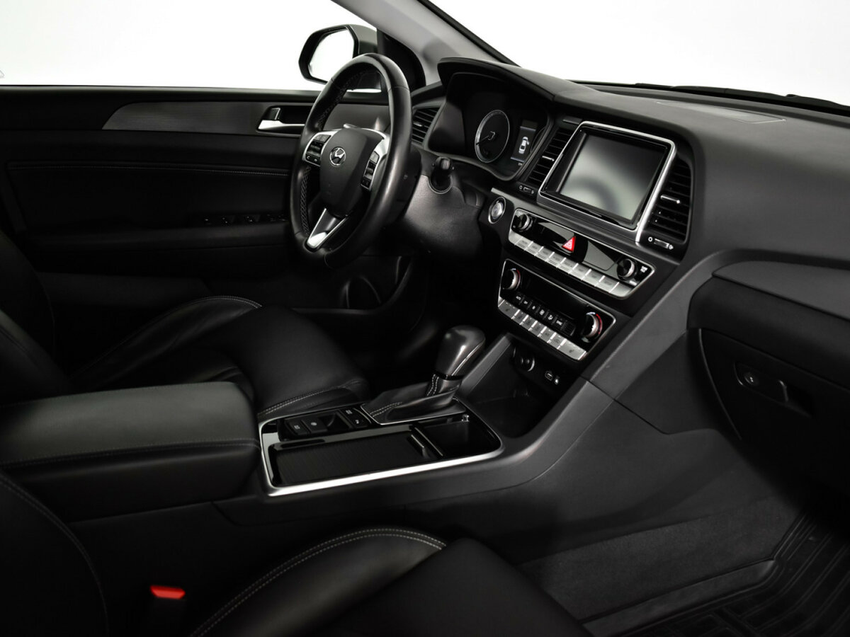 Hyundai Sonata с пробегом — 2018 год. Фото: #6