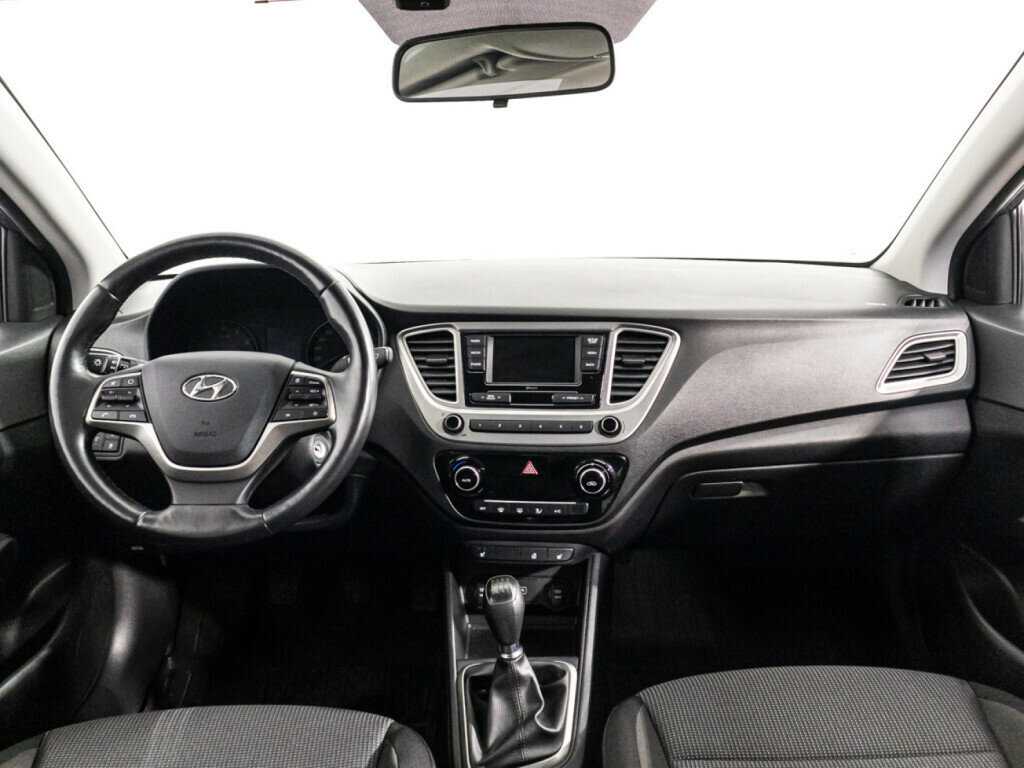 Hyundai Solaris с пробегом — 2019 год. Фото: #12