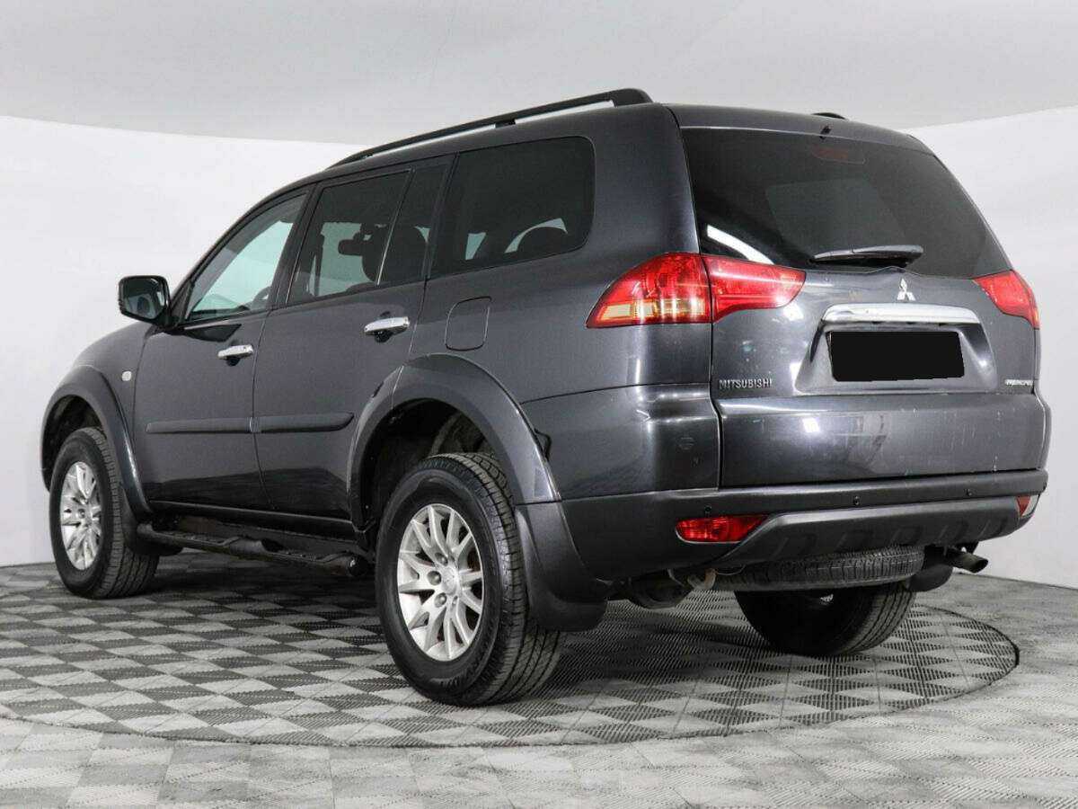 Mitsubishi Pajero Sport с пробегом — 2012 год. Фото: #6