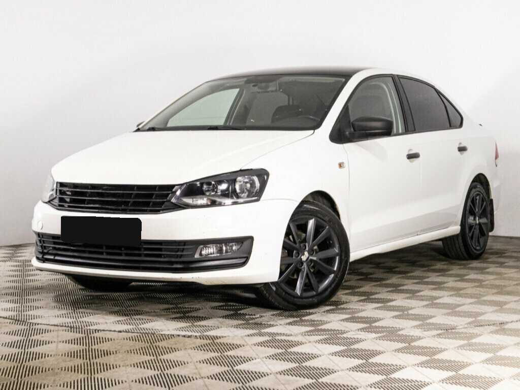 Volkswagen Polo с пробегом — 2015 год. Фото: #0