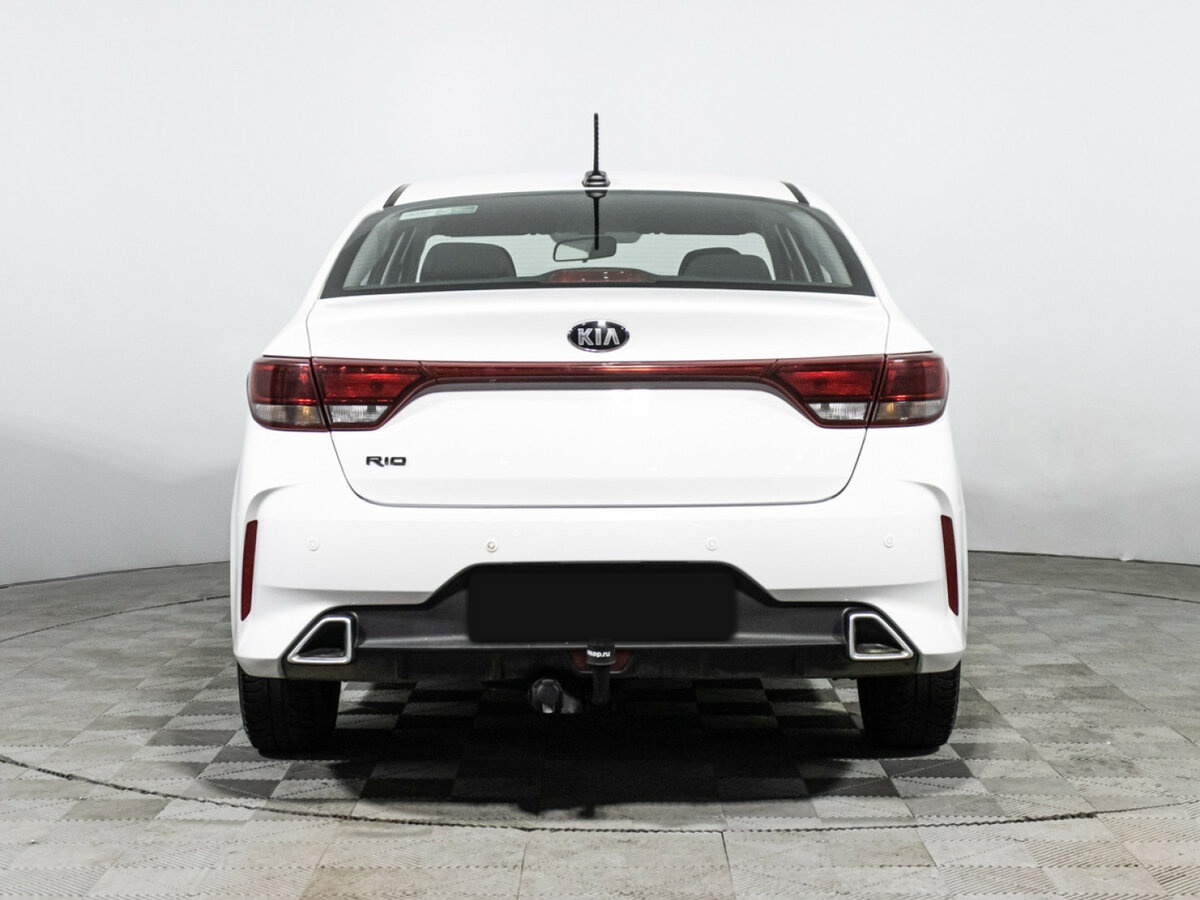 Kia Rio с пробегом — 2021 год. Фото: #5