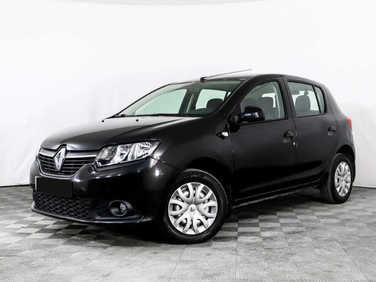Renault Sandero с пробегом — 2015 год. Фото: #0