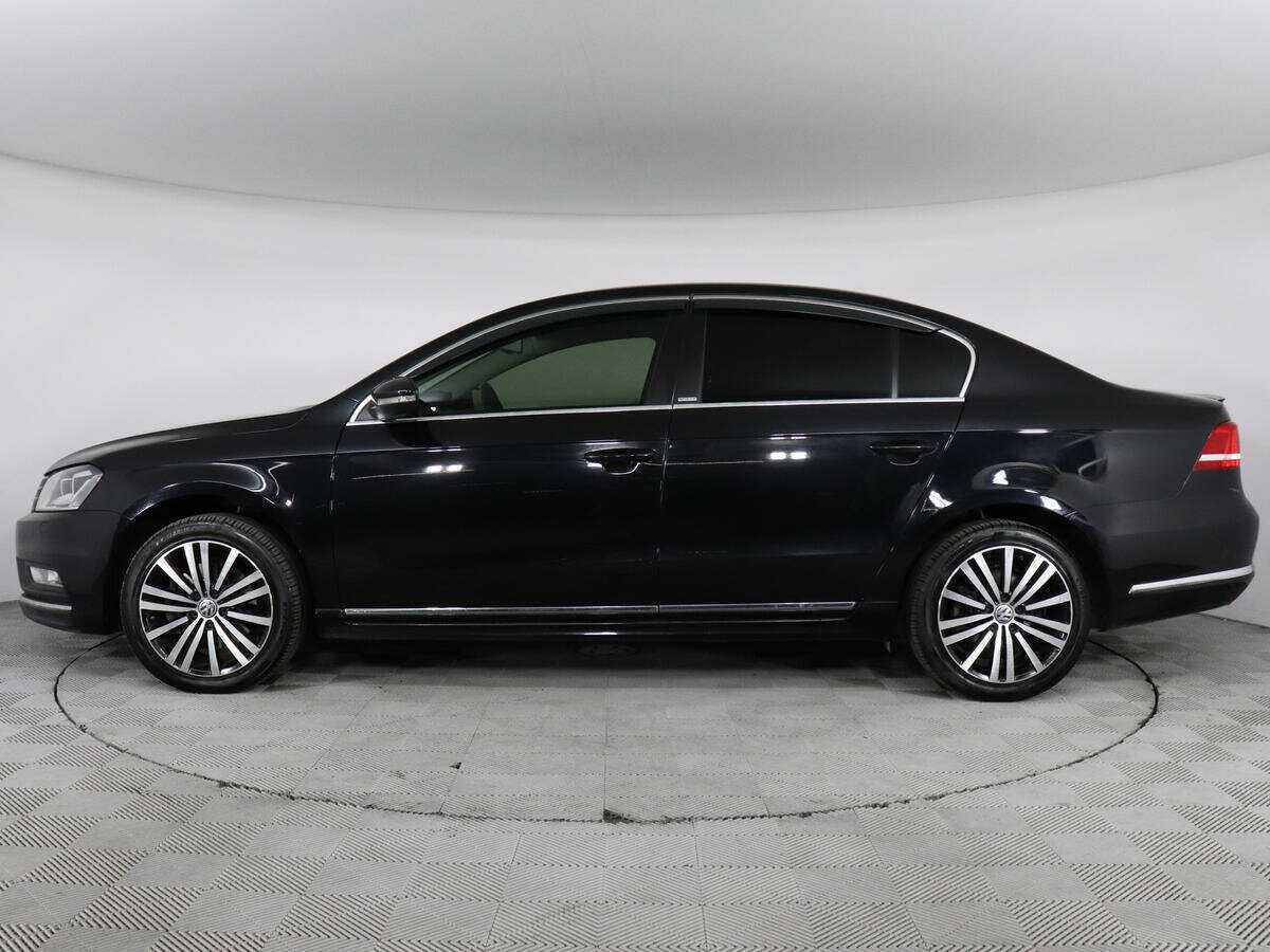 Volkswagen Passat с пробегом — 2014 год. Фото: #7