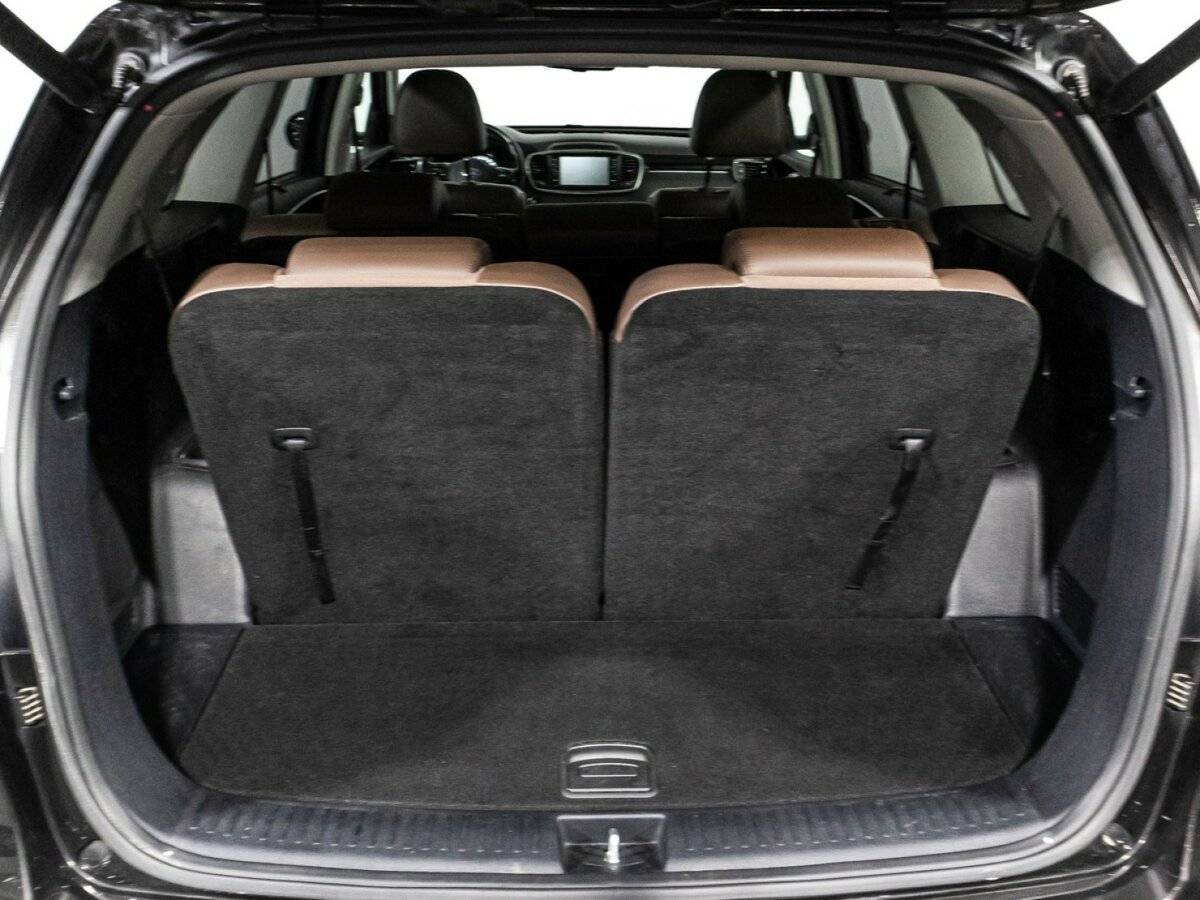 Kia Sorento с пробегом — 2018 год. Фото: #12