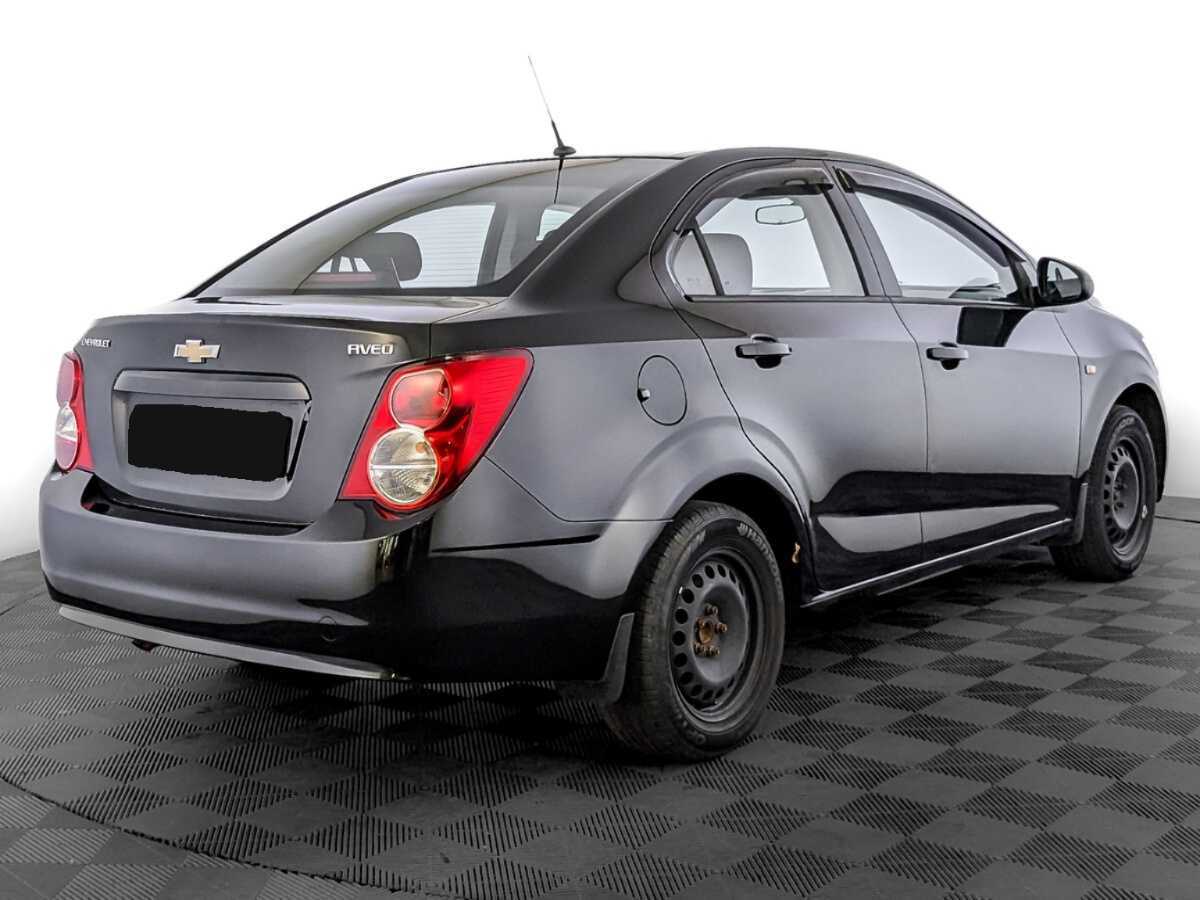 Chevrolet Aveo с пробегом — 2014 год. Фото: #4