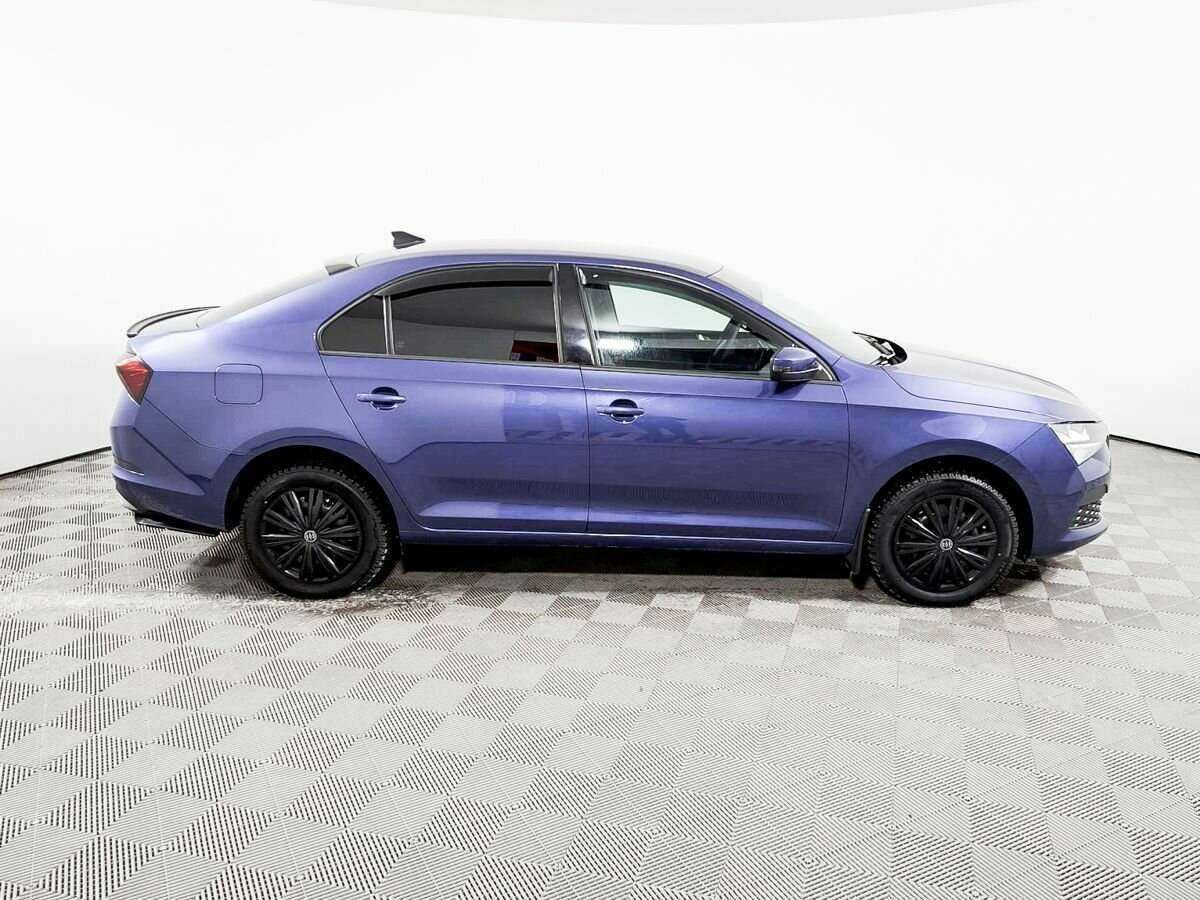 Skoda Rapid с пробегом — 2021 год. Фото: #3