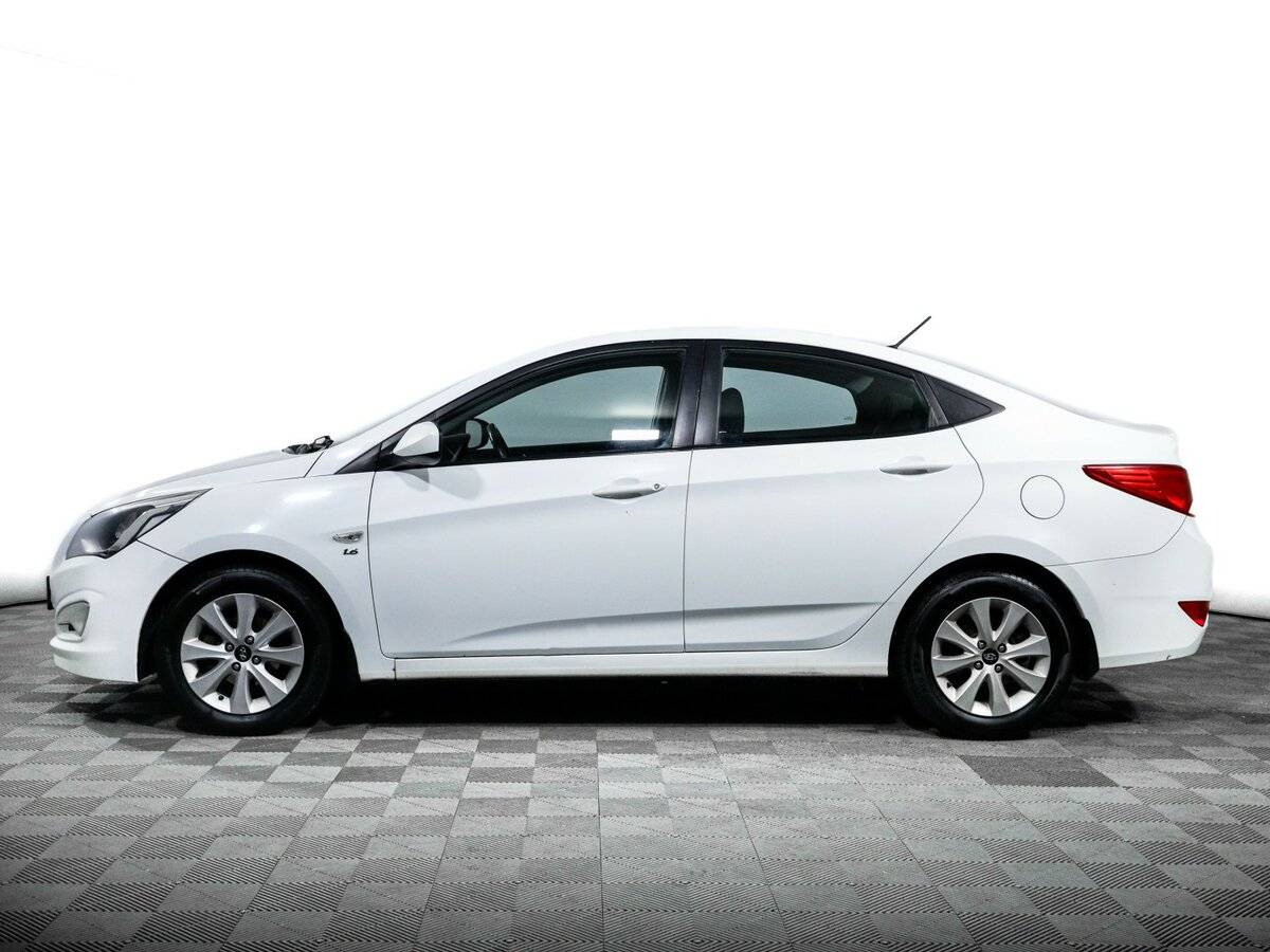 Hyundai Solaris с пробегом — 2016 год. Фото: #6