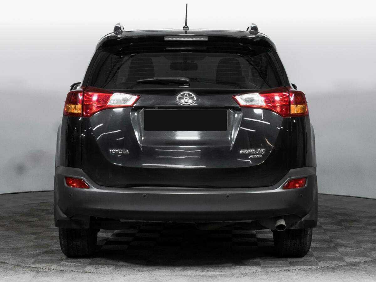Toyota RAV4 с пробегом — 2014 год. Фото: #5