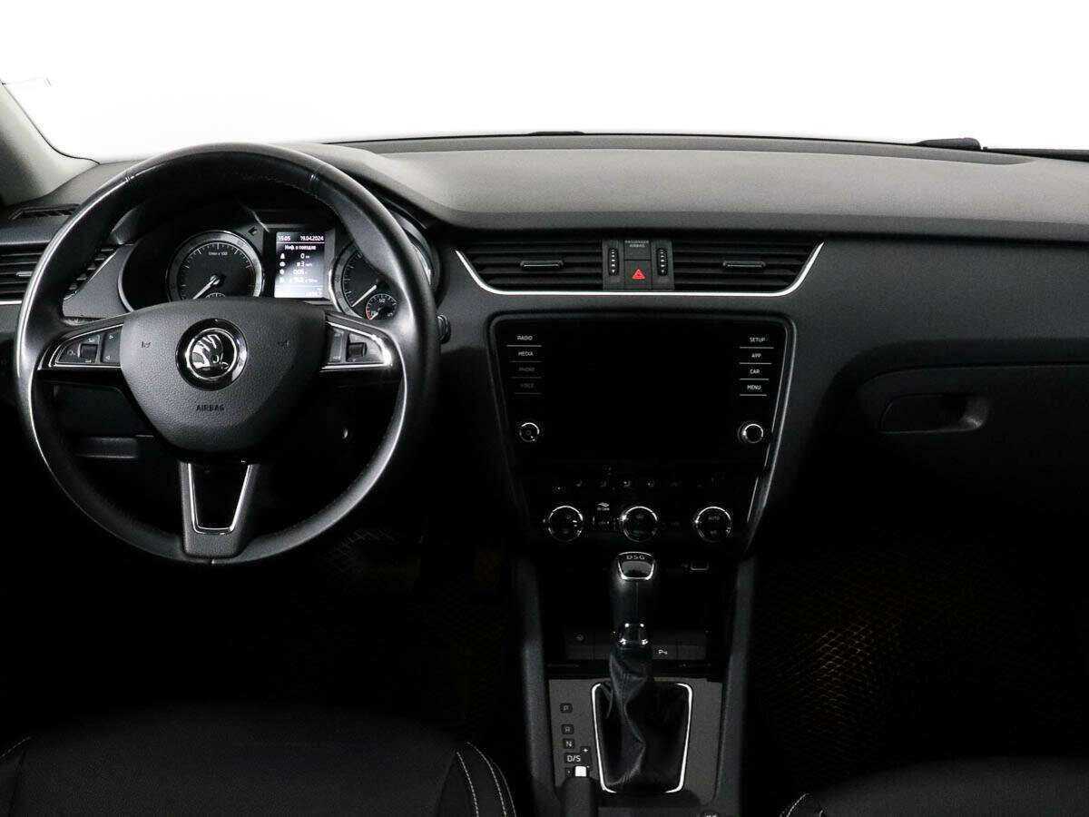 Skoda Octavia с пробегом — 2020 год. Фото: #9