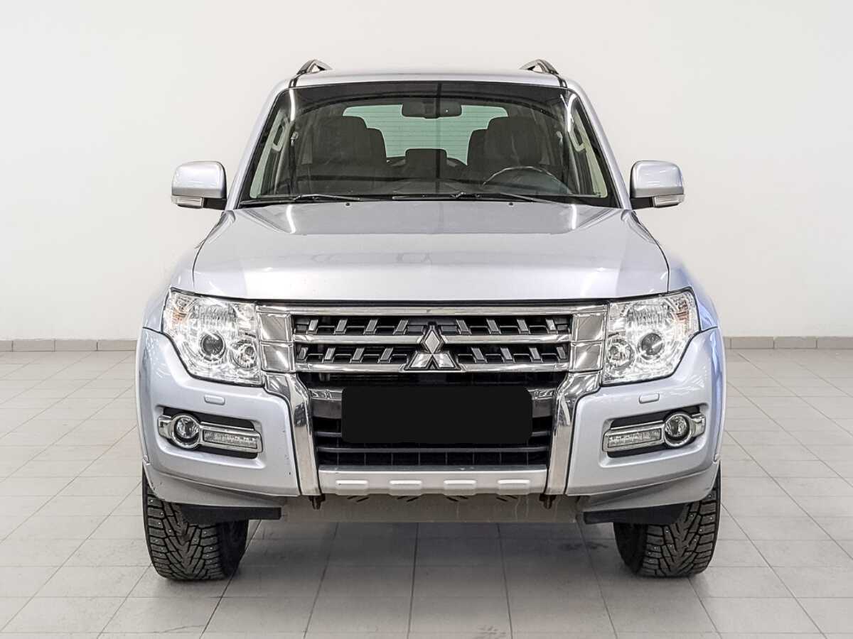 Mitsubishi Pajero с пробегом — 2014 год. Фото: #1