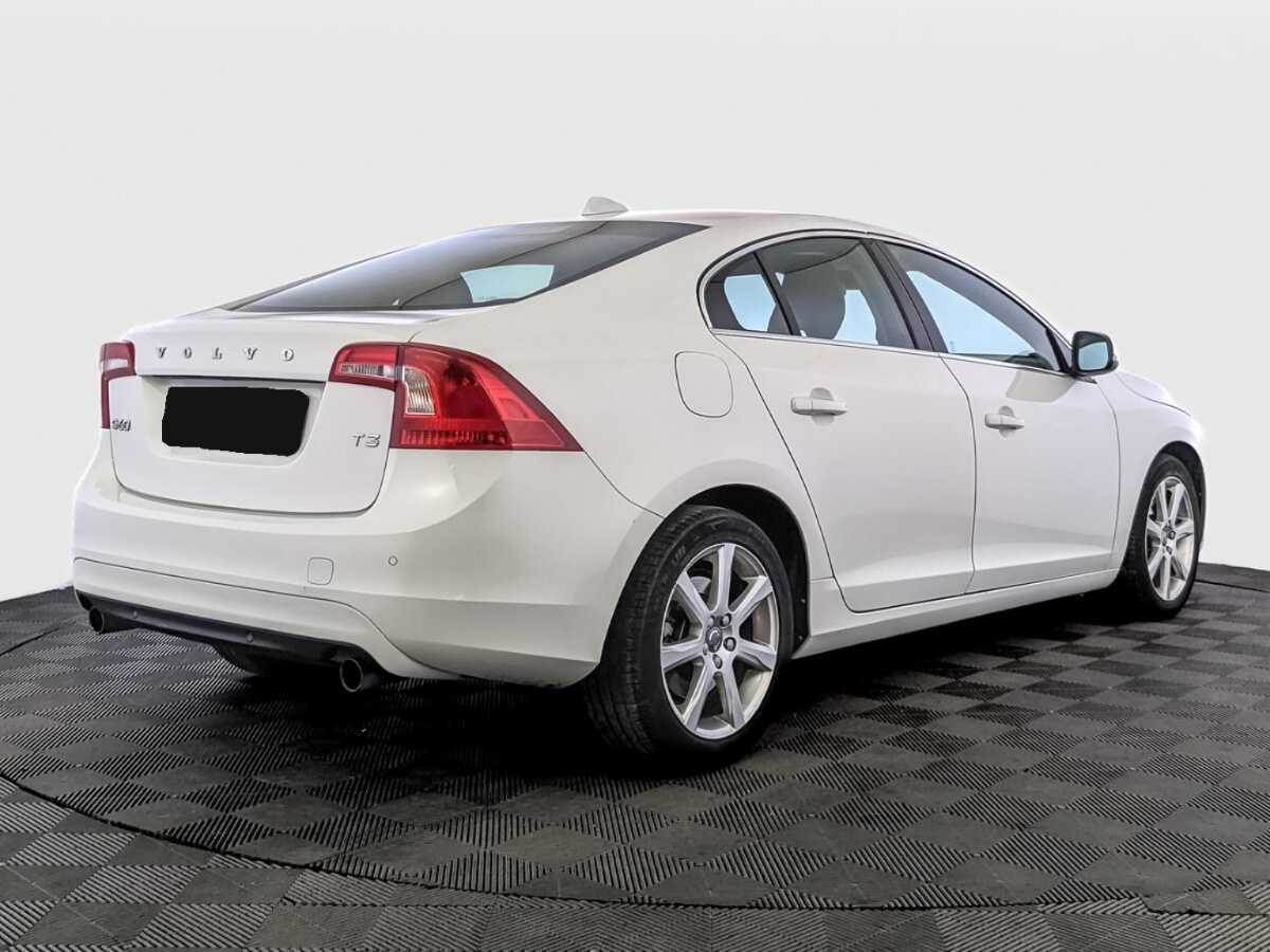 Volvo S60 с пробегом — 2017 год. Фото: #4