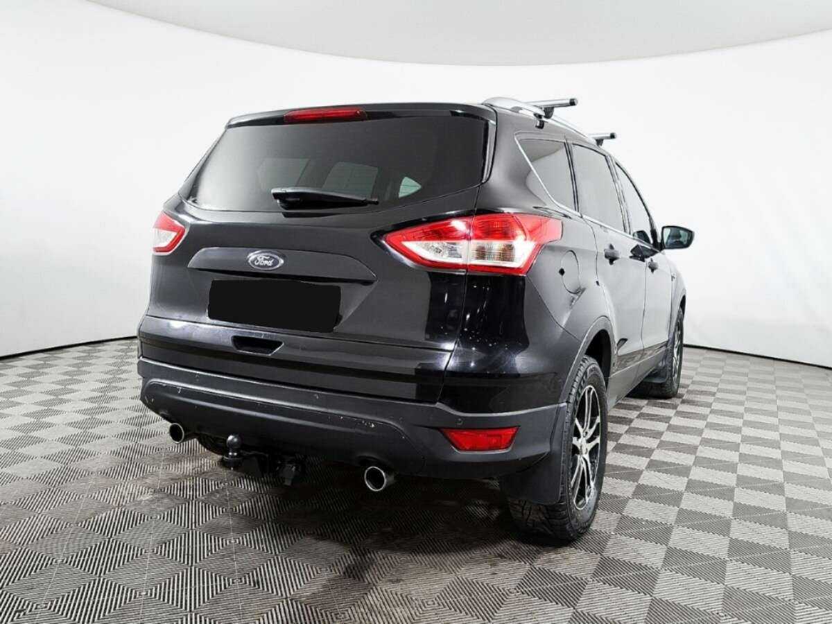 Ford Kuga с пробегом — 2014 год. Фото: #4