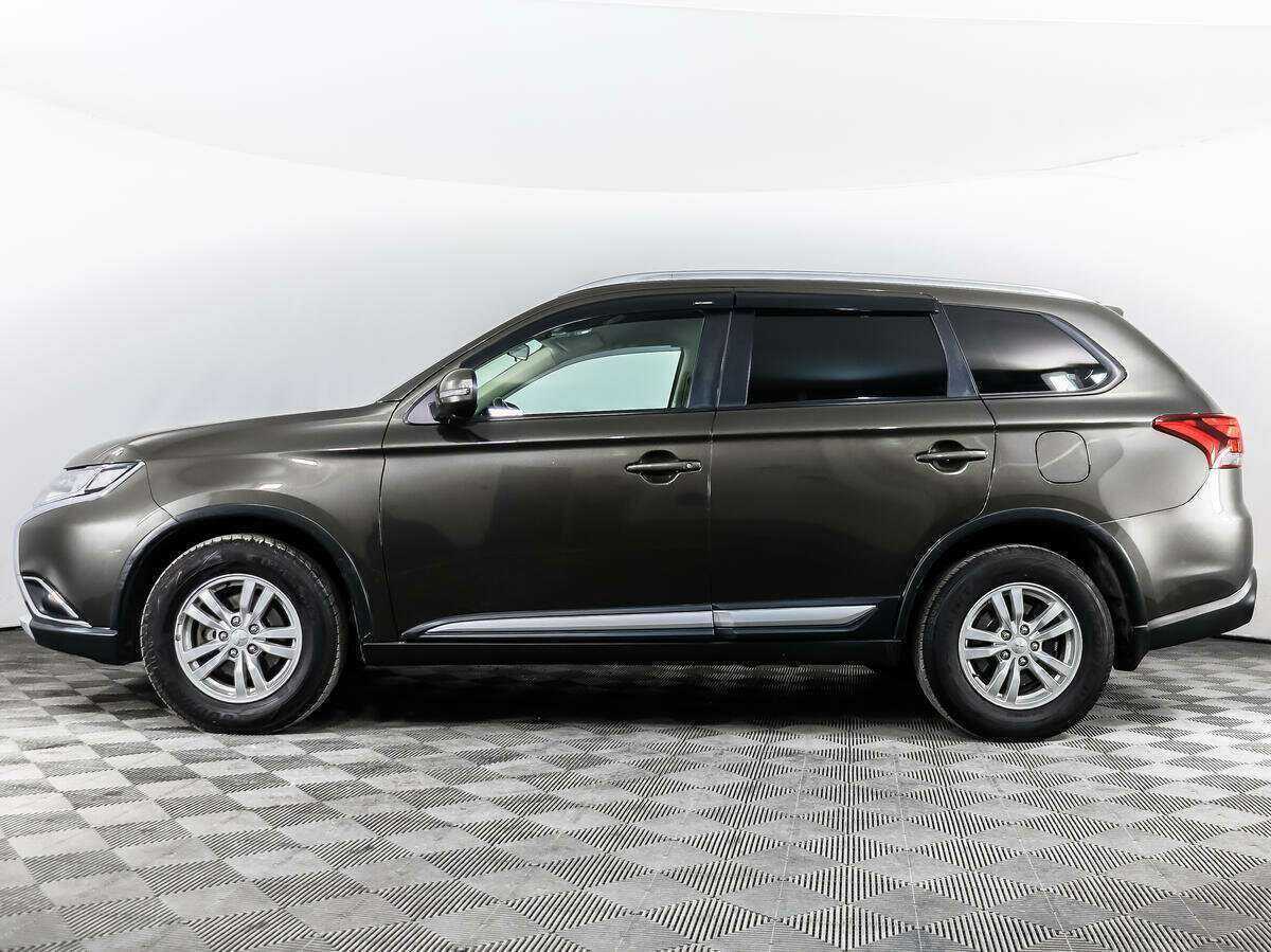 Mitsubishi Outlander с пробегом — 2018 год. Фото: #6