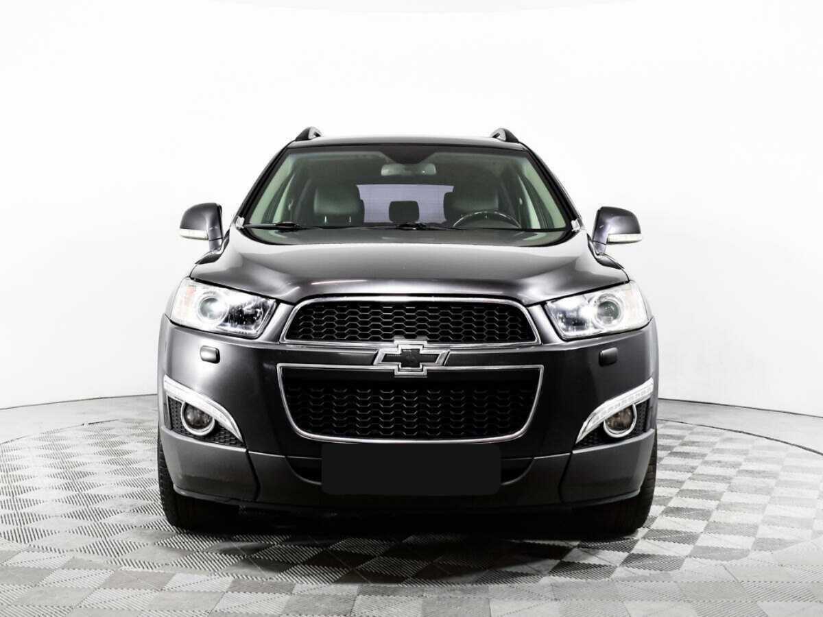 Chevrolet Captiva с пробегом — 2012 год. Фото: #1