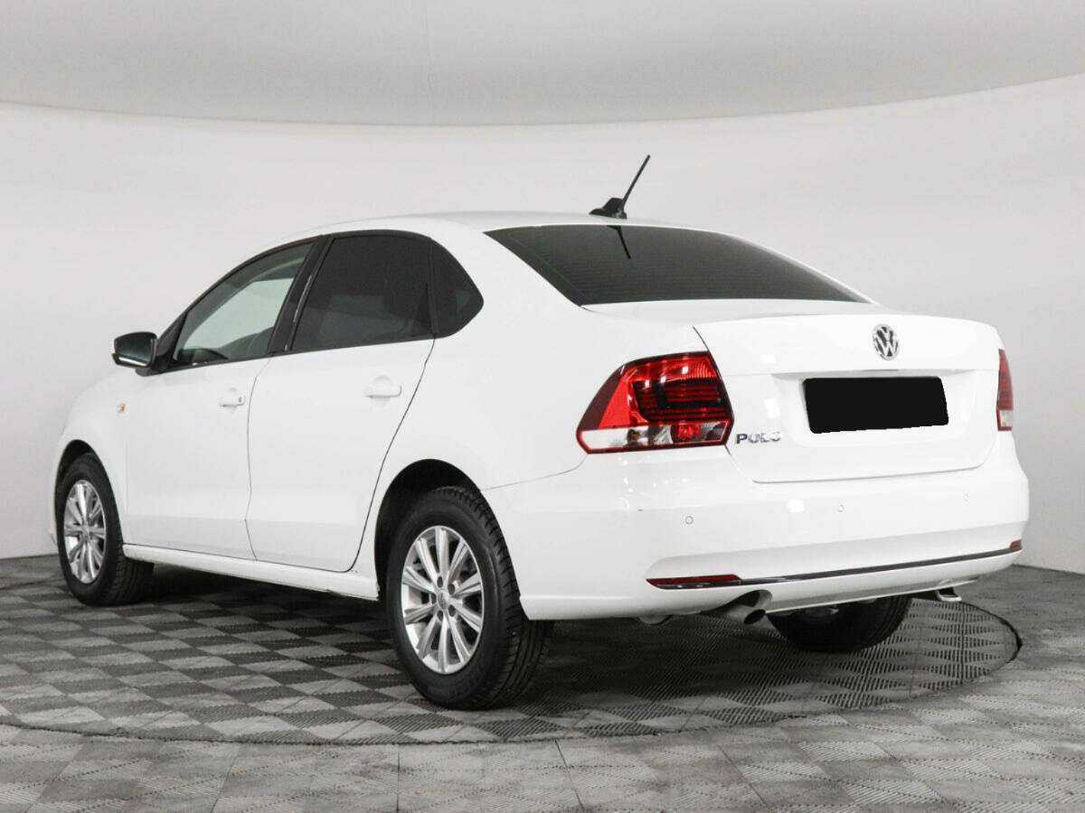 Volkswagen Polo с пробегом — 2018 год. Фото: #6