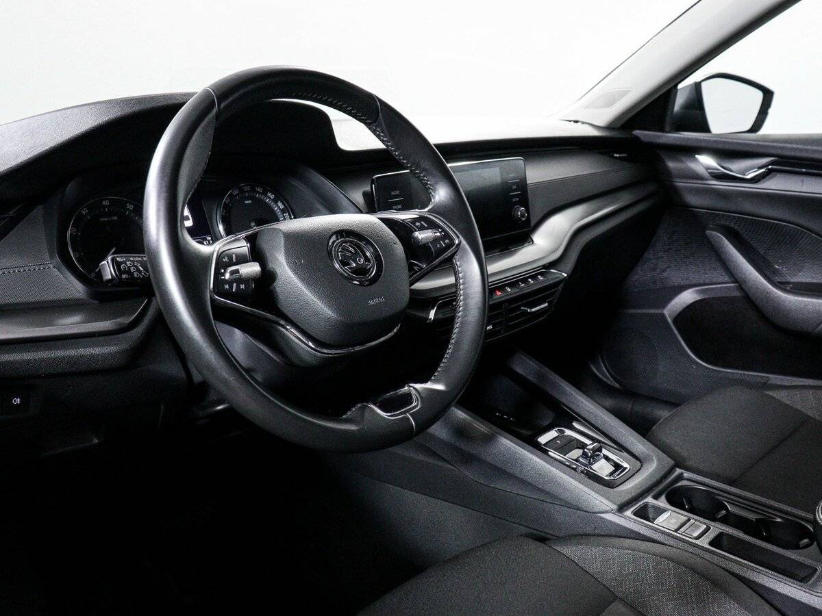 Skoda Octavia с пробегом — 2021 год. Фото: #12