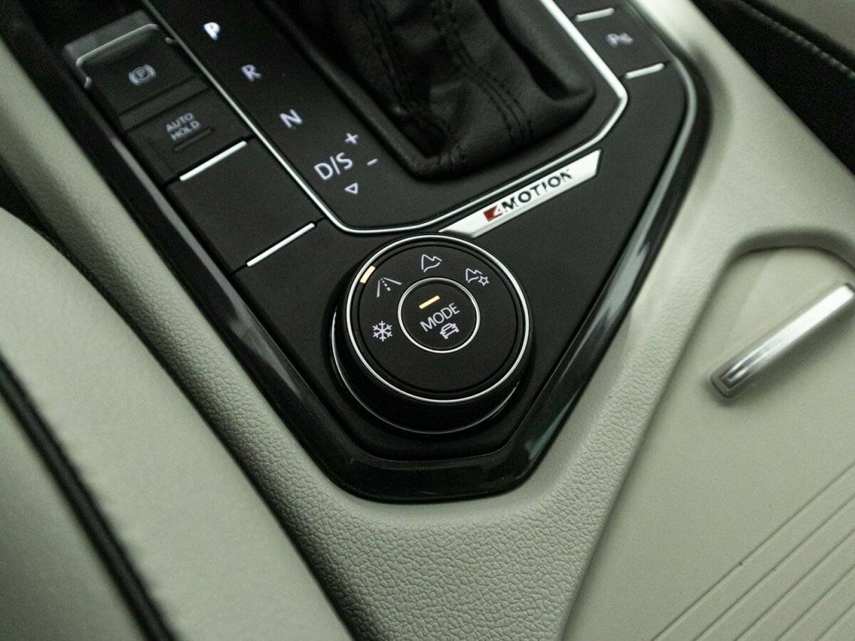 Volkswagen Tiguan с пробегом — 2018 год. Фото: #15