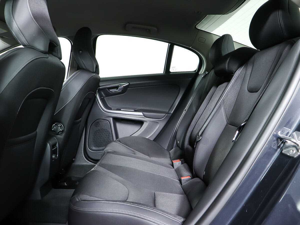 Volvo S60 с пробегом — 2013 год. Фото: #8