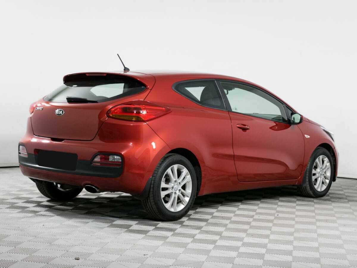 Kia Ceed с пробегом — 2013 год. Фото: #4