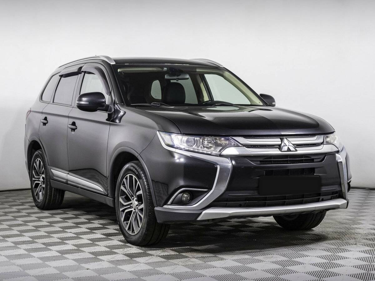 Mitsubishi Outlander с пробегом — 2015 год. Фото: #2