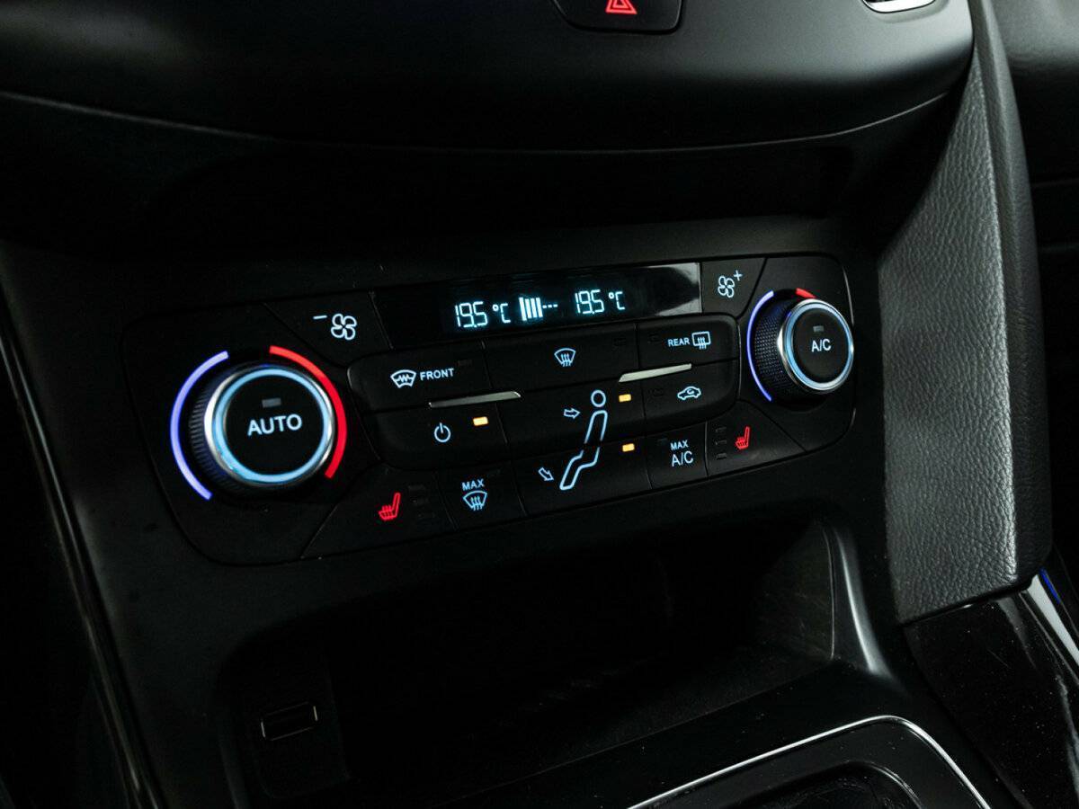 Ford Focus с пробегом — 2017 год. Фото: #12