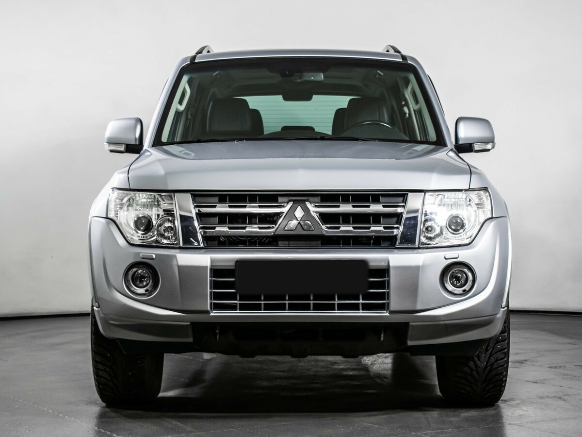 Mitsubishi Pajero с пробегом — 2012 год. Фото: #1