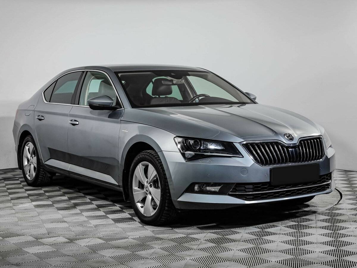 Skoda Superb с пробегом — 2016 год. Фото: #2