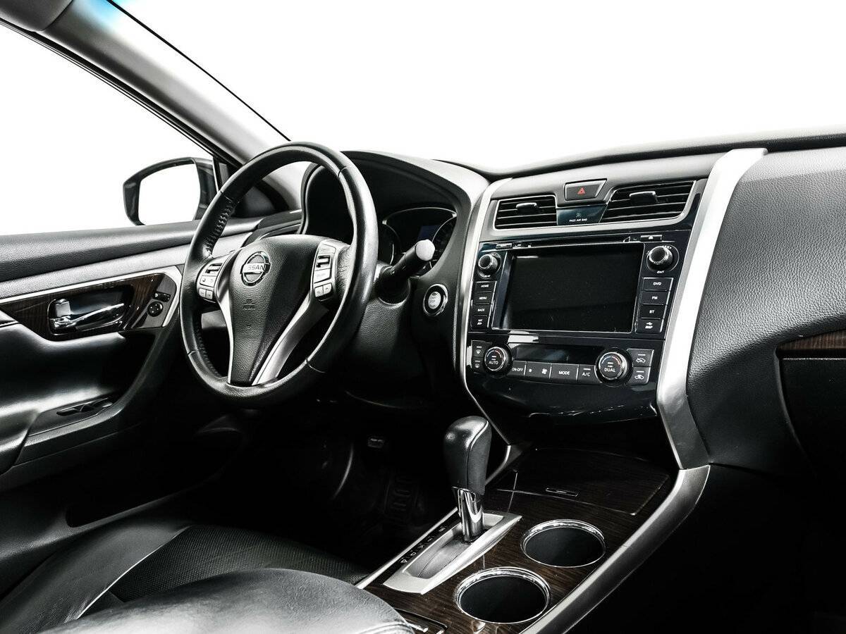 Nissan Teana с пробегом — 2015 год. Фото: #8