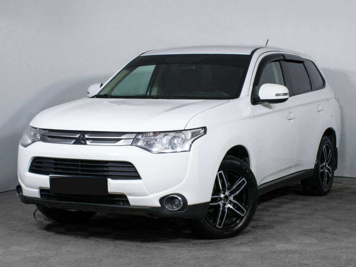 Mitsubishi Outlander с пробегом — 2014 год. Посмотреть фото