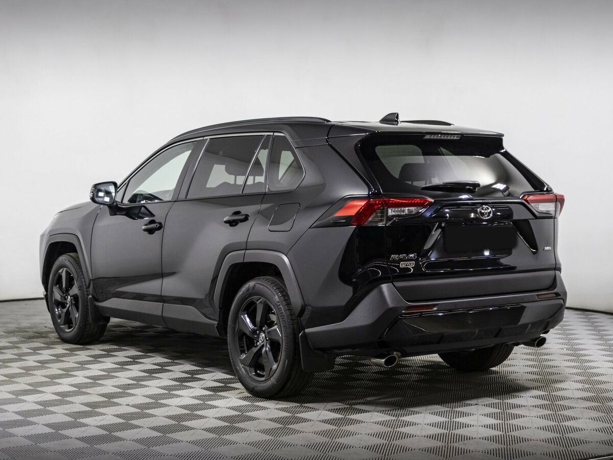 Toyota RAV4 с пробегом — 2021 год. Фото: #5