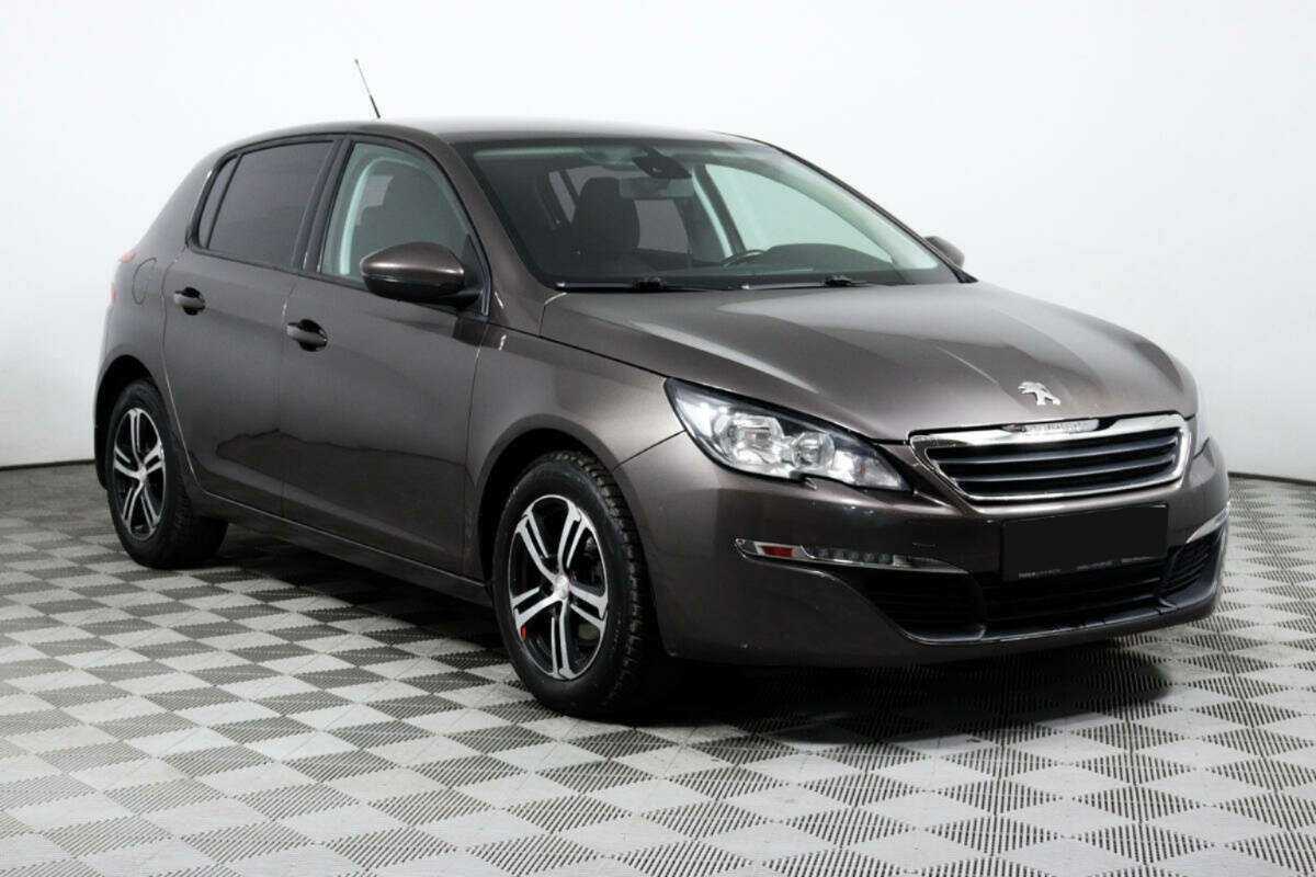 Peugeot 308 с пробегом — 2014 год. Фото: #2