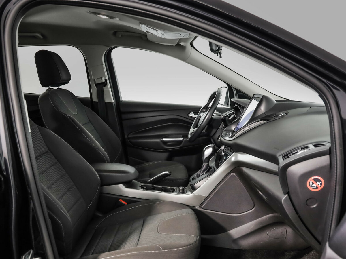 Ford Kuga с пробегом — 2015 год. Фото: #26