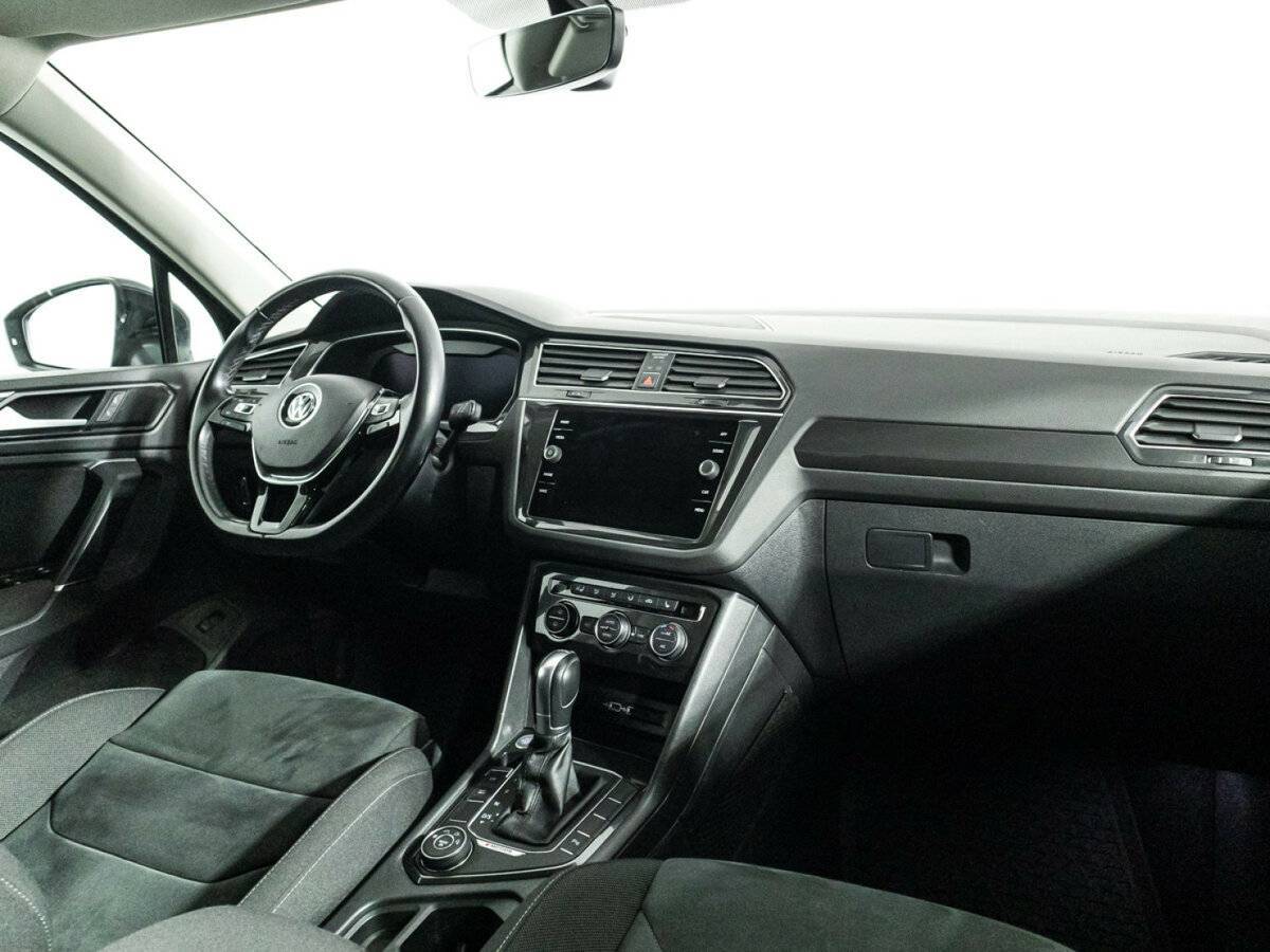 Volkswagen Tiguan с пробегом — 2018 год. Фото: #8