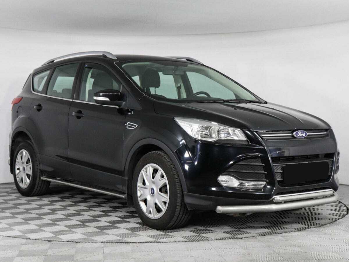 Ford Kuga с пробегом — 2015 год. Фото: #2