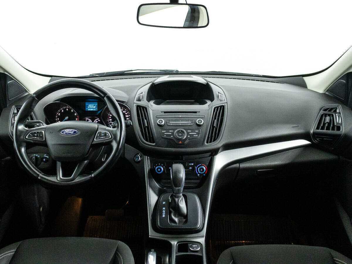 Ford Kuga с пробегом — 2017 год. Фото: #12