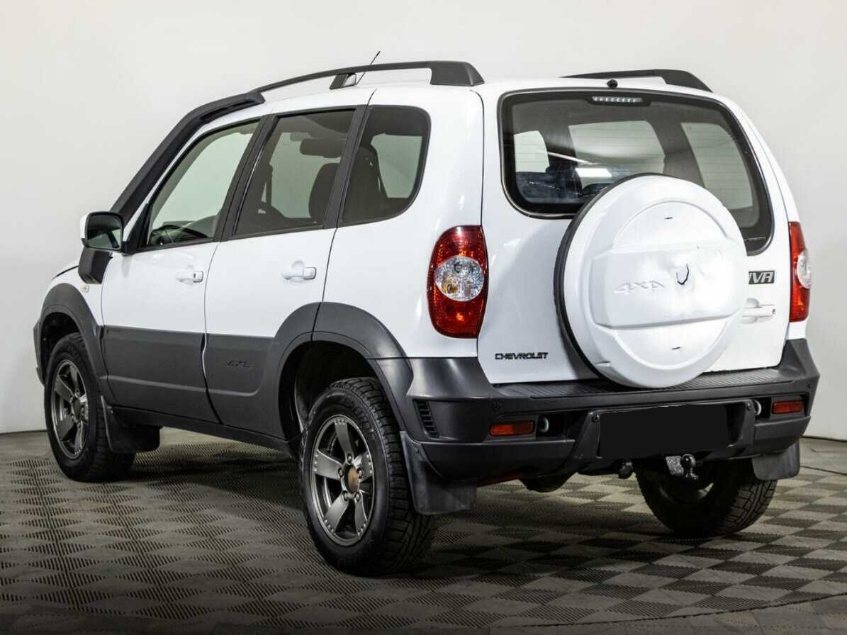 Chevrolet Niva с пробегом — 2018 год. Фото: #6