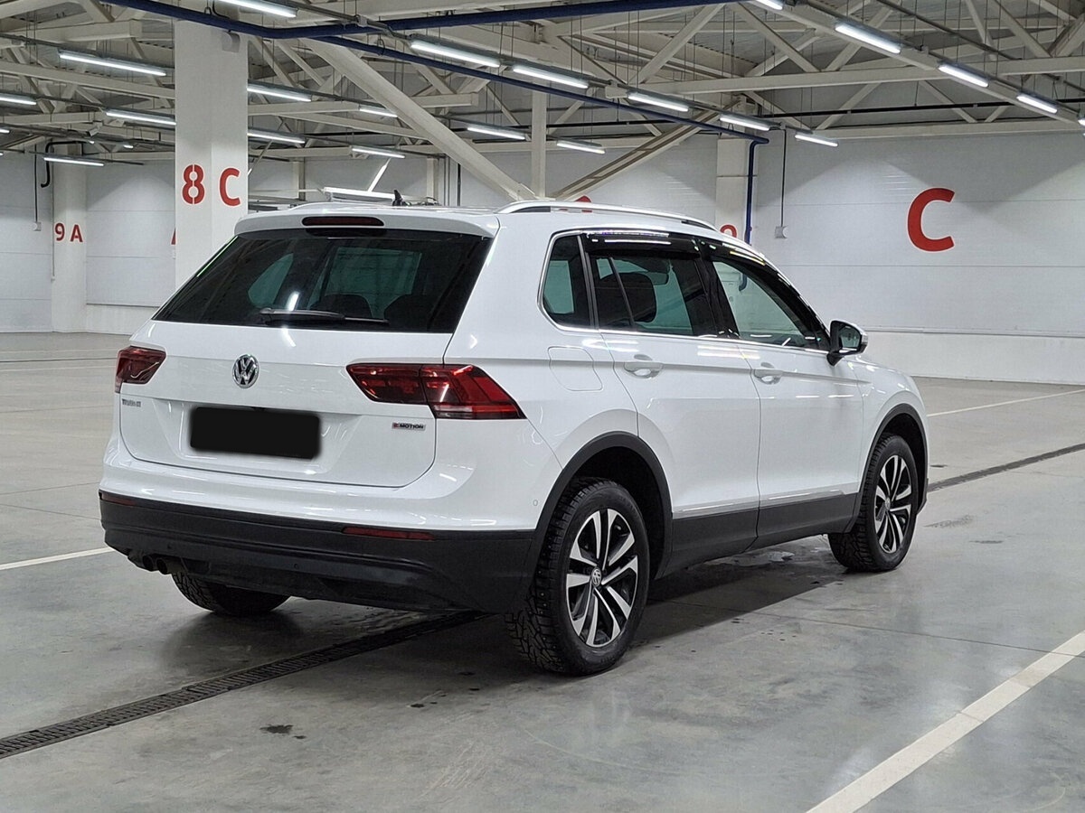 Volkswagen Tiguan с пробегом — 2020 год. Фото: #4