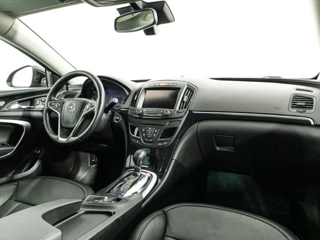 Opel Insignia с пробегом — 2014 год. Фото: #8